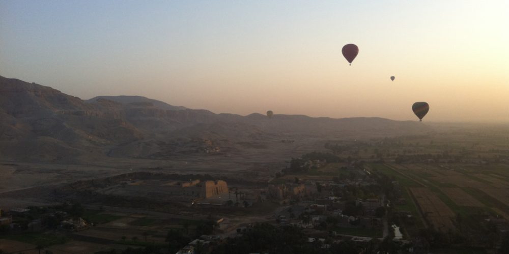 Jour 6 : Vol en montgolfière à Louxor et visite de Karnak