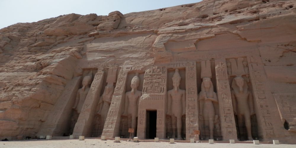 Jour 8 : Excursion à Abou Simbel